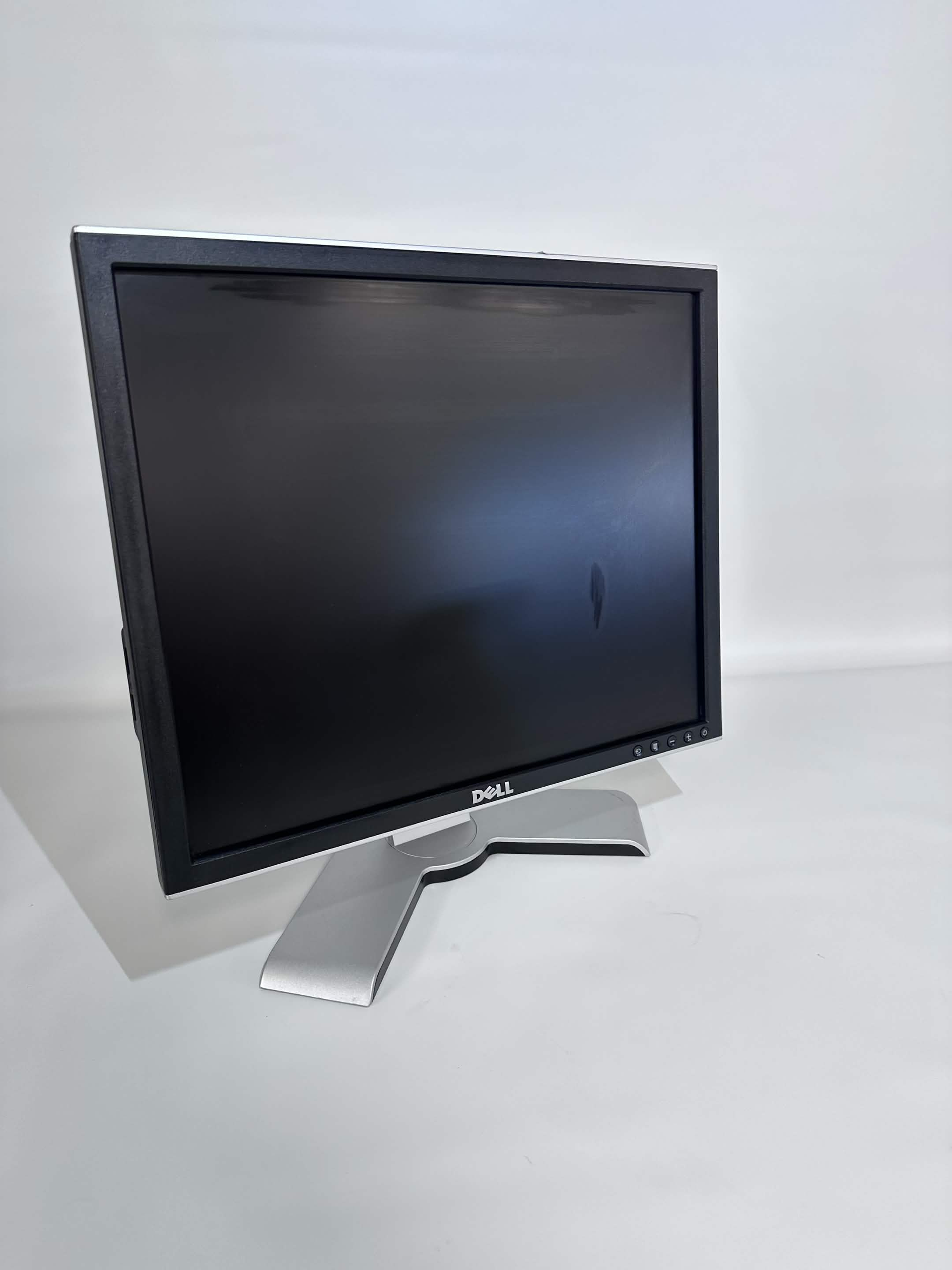 19 in Monitor